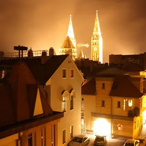 Отель Dom, Сегед